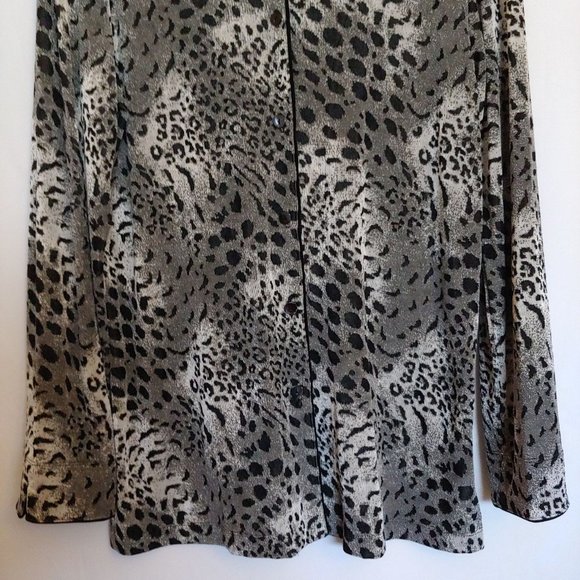 Chices Travelers Black/Gray Leopard Pattern Button Down Slinky Knit Blouse S1 - Picture 4 of 9